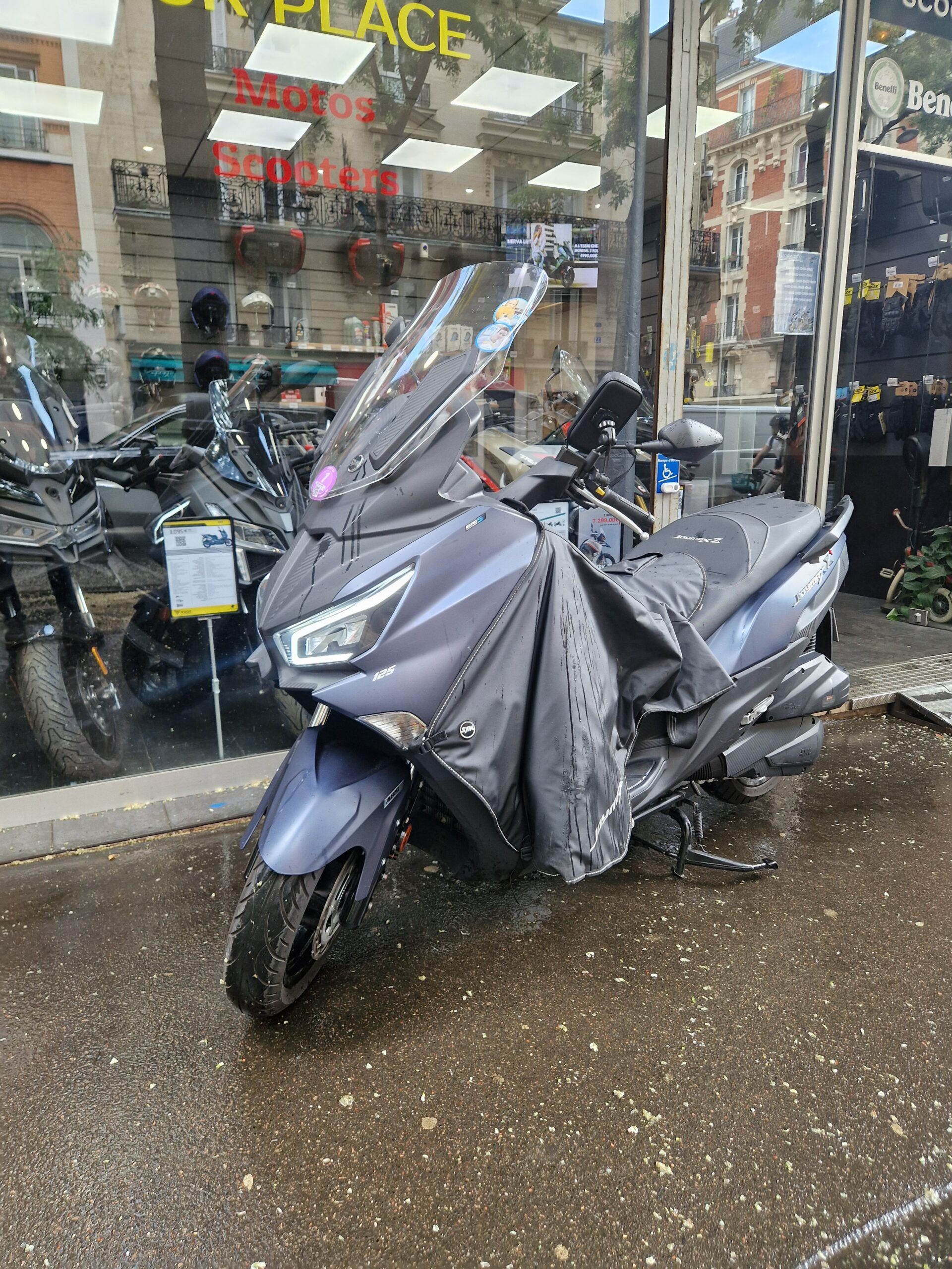 1000048052