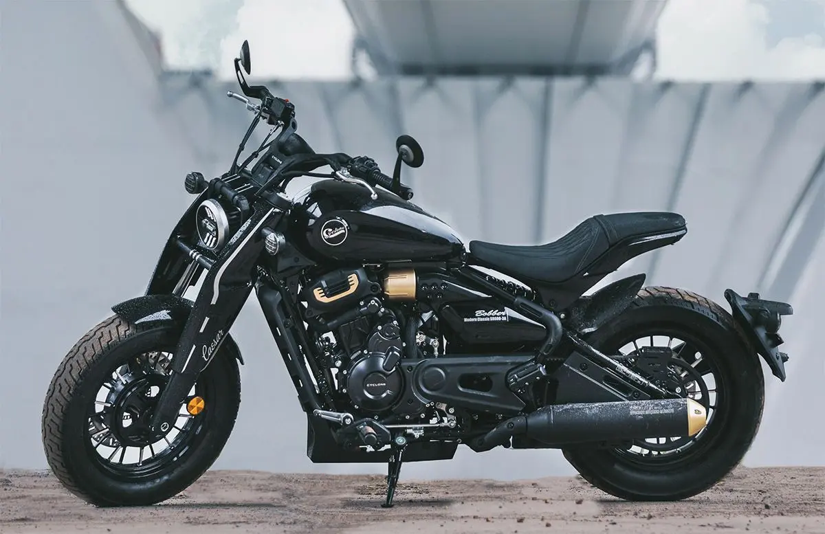 CycloneRA600- Cyclone RA 600 noire – Moto cruiser bobber 550 cm³