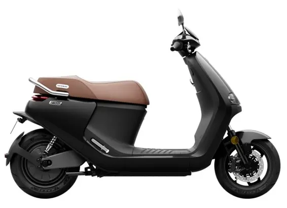 Segway E150S scooter électrique 50cc noir brillant style urbain