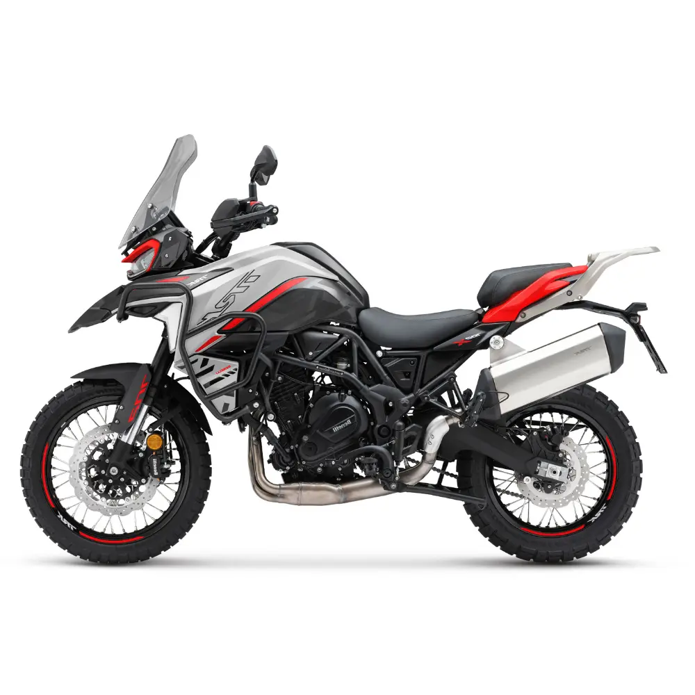 TRK_702X_GresWhite Benelli TRK 702X E5+ – Trail baroudeur 698 cm³ gris